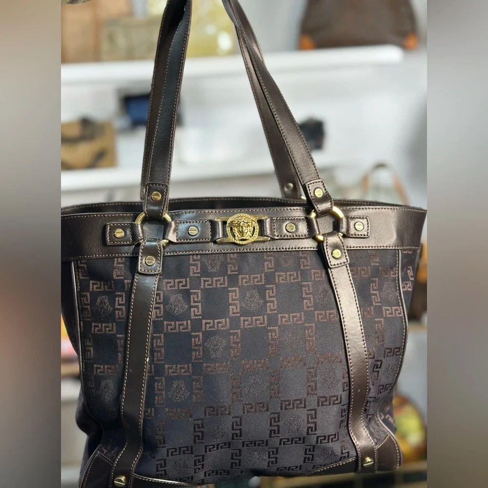 VERSACE TOTE - Picture 1 of 1